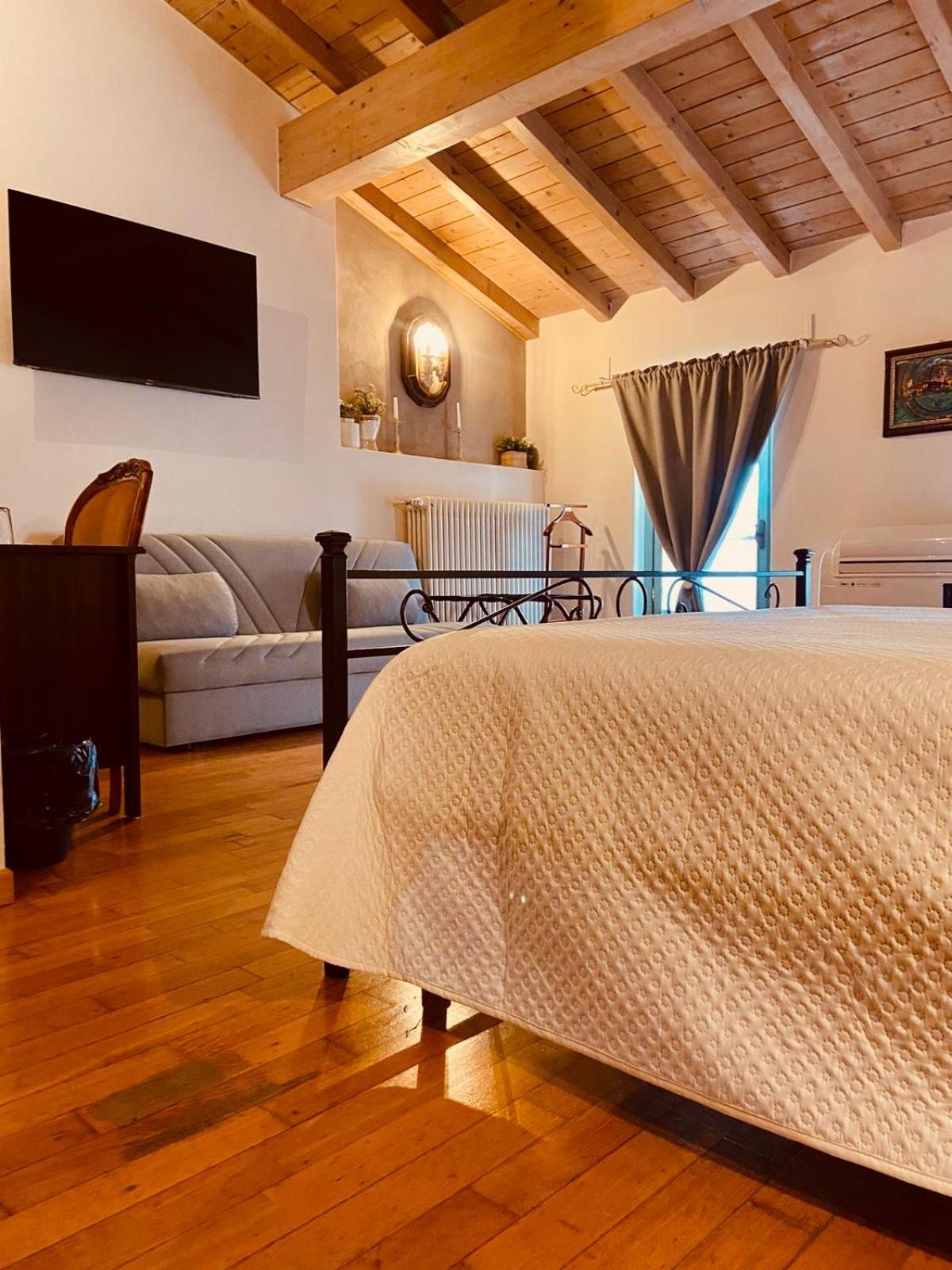 La Casina Hotel Dello Buitenkant foto